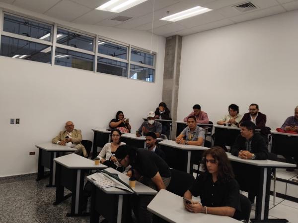 Estudiantes y la decana