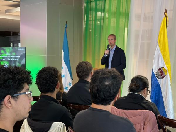 WhatsApp Image 2025 06 16 at 15.04.29