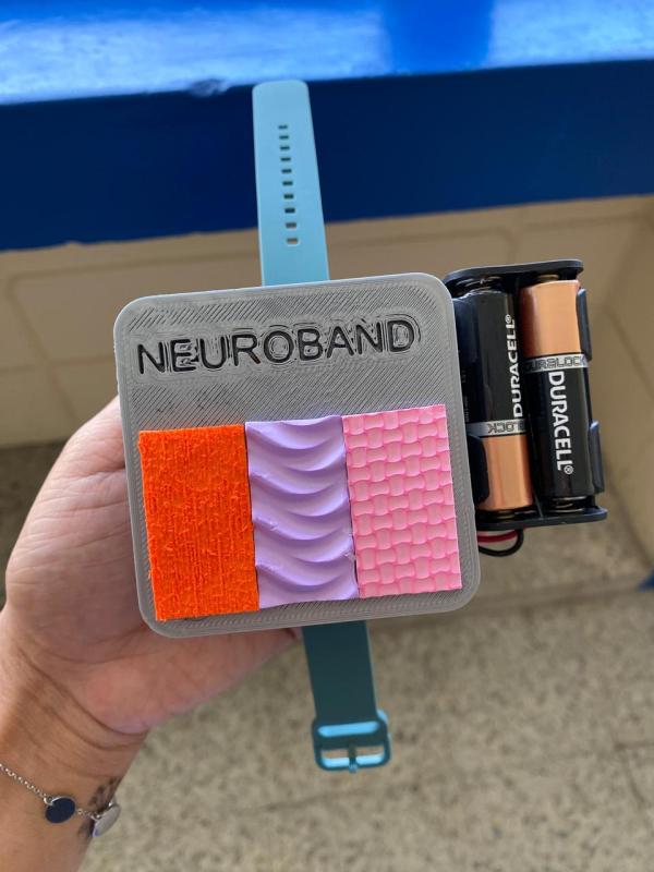 0b438d49 6b66 45b4 a77b e478df6f2913