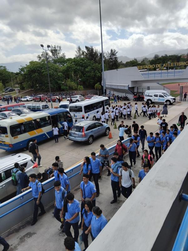 Estudiantes de media