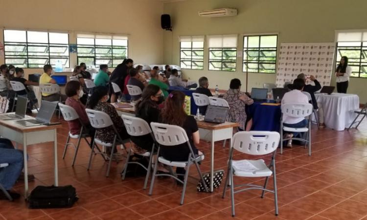 UNAH inicia capacitación tecnológica para profesores de posgrado del CUROC