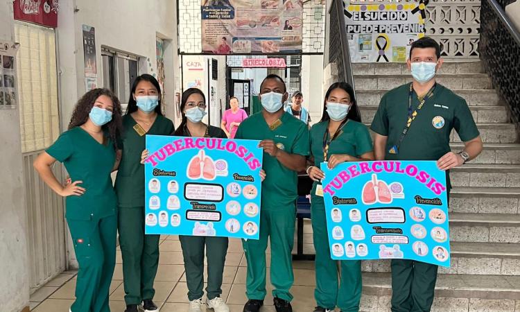 Estudiantes de la Facultad de Ciencias de la Escuela de Microbiología impulsan la salud pública en Tegucigalpa