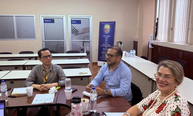  Reunión de coordinación para el fortalecimiento de la venta de servicios universitarios