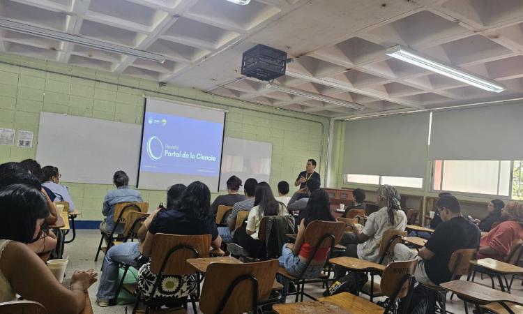 Charla sobre publicación científica en la Revista Portal de la Ciencia