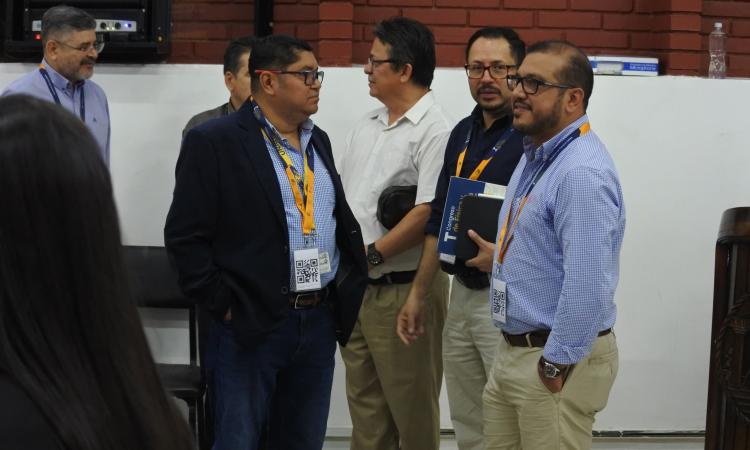 ¡Iniciamos con fuerza el Primer Congreso de Física y Matemática de la Facultad de Ciencias, UNAH 2025!