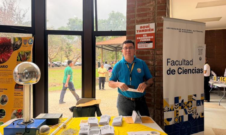 La Facultad de Ciencias dice presente: En el marco del 19.º aniversario de UNAH Campus El Paraíso 