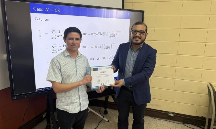 Esta mañana, en la Facultad de Ciencias de la UNAH, se llevó a cabo el 2.º Coloquio
