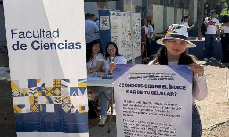 Stand informativo: Anatomía y Fisiología Animal – Escuela de Biología, UNAH