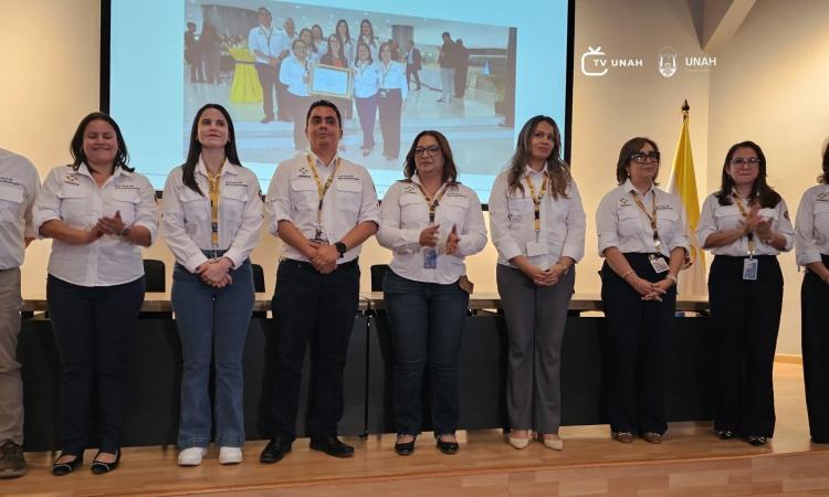  La Escuela de Microbiología - UNAH de la Facultad de Ciencias dio la bienvenida a los estudiantes de la carrera en el marco del inicio del II Período Académico 2026.