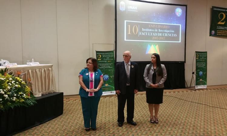 Entrega de reconocimientos 10mo aniversario los Institutos de Investigación