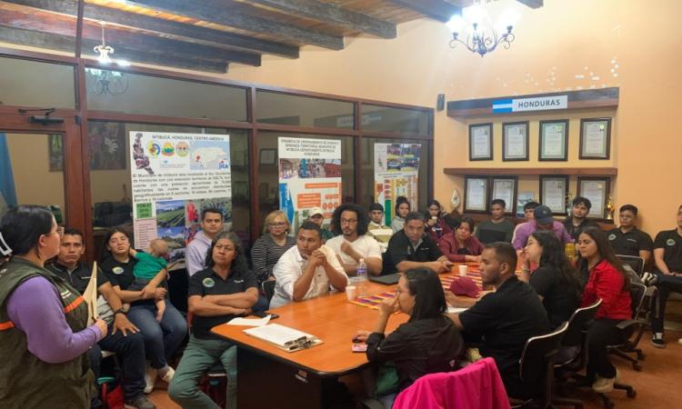 Estudiantes de Desarrollo Local fortalecen conocimientos en gira académica 