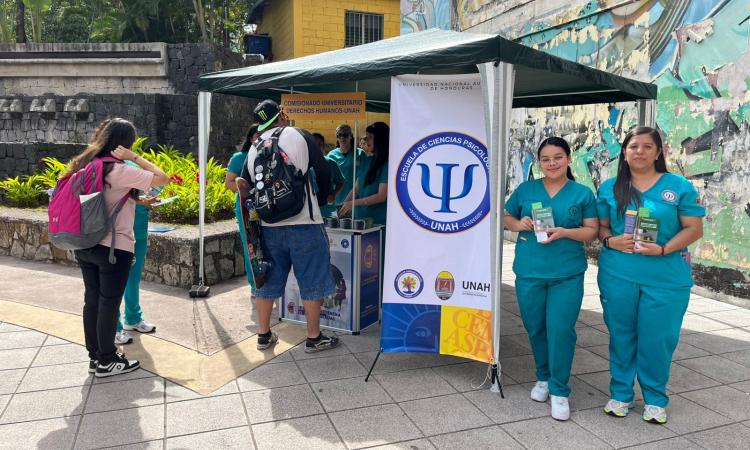 Carrera de Psicología de la UNAH impulsó campaña de sensibilización contra el acoso sexual para la comunidad universitaria