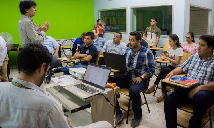 Periodismo de UNAH VS acelera proceso para aplicar reforma curricular