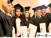 La UNAH-CURLP y CRAED titulan a más de 180 nuevos profesionales en las graduaciones públicas de noviembre.