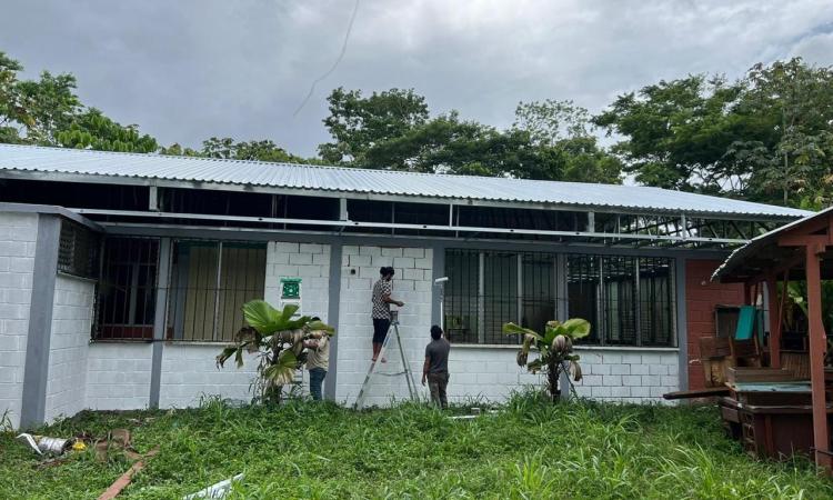 UNAH Campus Atlántida realiza proyectos de mejoras de infraestructura 