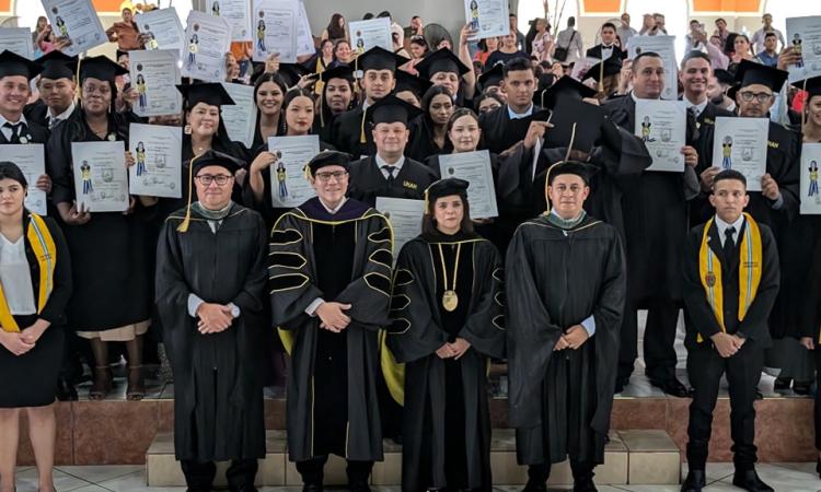 UNAH Campus Comayagua graduó a 151 nuevos profesionales