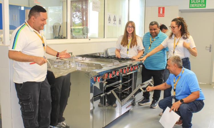 UNAH Campus El Paraíso recibe visita de Comisión del Técnico Universitario en Tecnología de Alimentos 