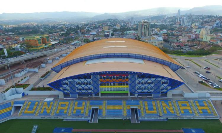 UNAH publica licitación para múltiples obras en techo del Palacio Universitario de los Deportes