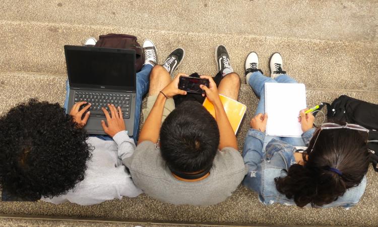 HCÉRES: Vicerrectoría Académica llama a estudiantes a llenar encuesta de autoevaluación institucional 