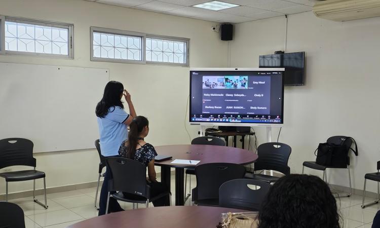 Dirección de Innovación  Educativa realiza gira de trabajo por campus de la UNAH