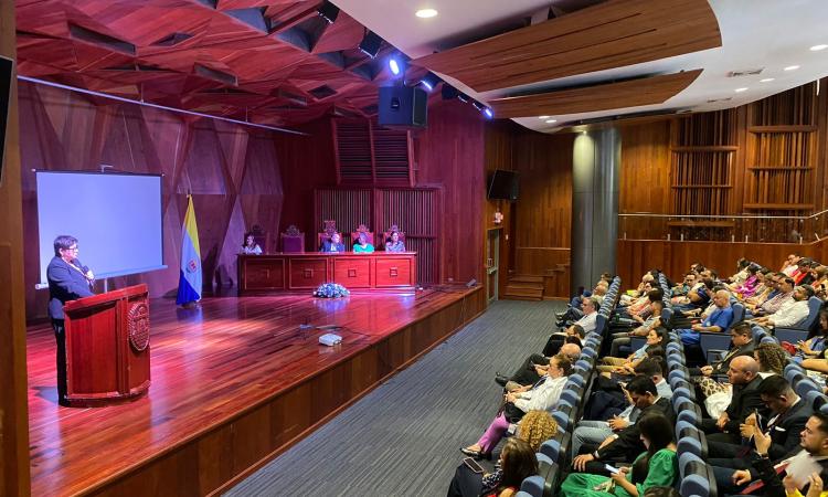 Inauguran el XII Congreso Multidisciplinario de Medicina Clínica, Salud Publica, Enfermería y XXX Congreso Medicina Clínica