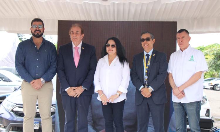 Realizan Feria de Transparencia 2024 en la UNAH