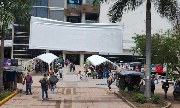 Celebración de 16 años de la Facultad de Humanidades y Arte en la UNAH