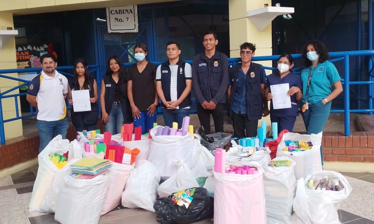 Pumas en Acción realizó donativo de material didáctico en beneficio de pacientes del Hospital del Tórax 