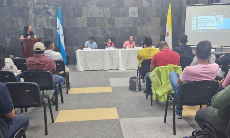 Promotores y voluntarios exponen sus vivencias en la construcción de paz 