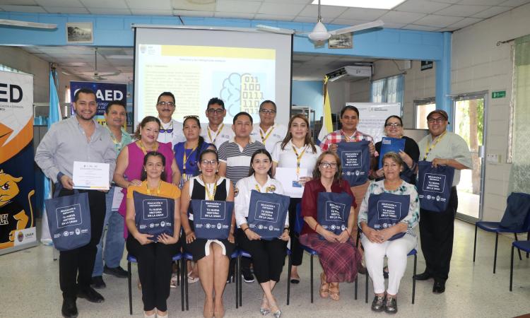 Concluye III Coloquio de Educación a Distancia en Choluteca 