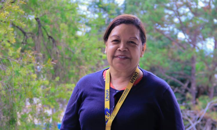 Imelda Valladares: 44 años dedicados a la Academia y a la práctica del Trabajo Social 