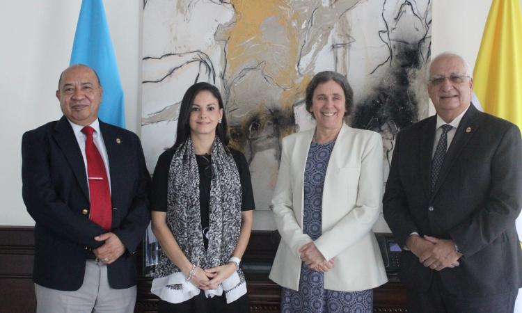 Representante residente del Banco Mundial en Honduras visita al rector para definir acuerdos a futuro