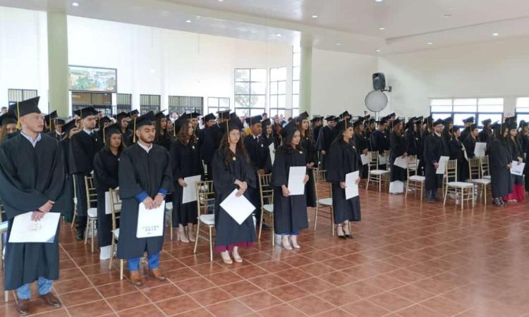 CUROC gradúa a 186 profesionales 