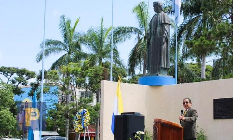 Con inspirador discurso inauguran la Semana del Estudiante en la UNAH