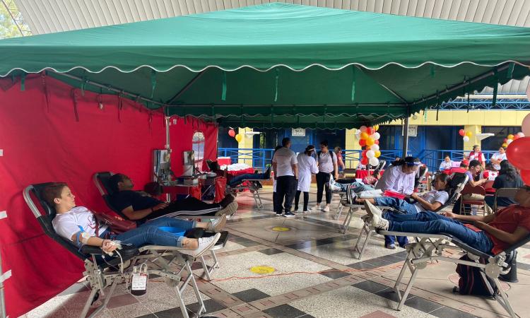 UNAH y Cruz Roja Hondureña celebran Día Mundial del Donante de Sangre
