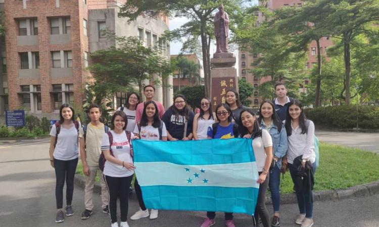 UNAH avanza en proceso de pago de becas a estudiantes hondureños en Taiwán 