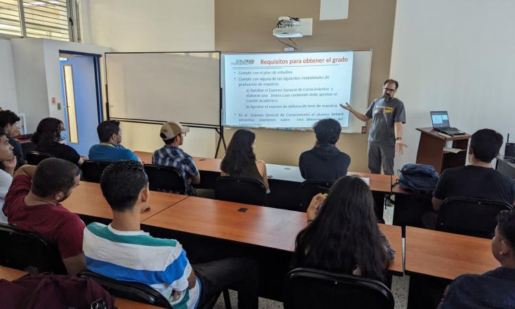Docentes de la UNAM capacitan a estudiantes y docentes de Matemática e Ingeniería de la UNAH