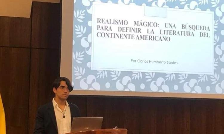 En tesis doctoral, hondureño que estudia en Francia propone redefinir el género literario realismo mágico a multitransrealismo 