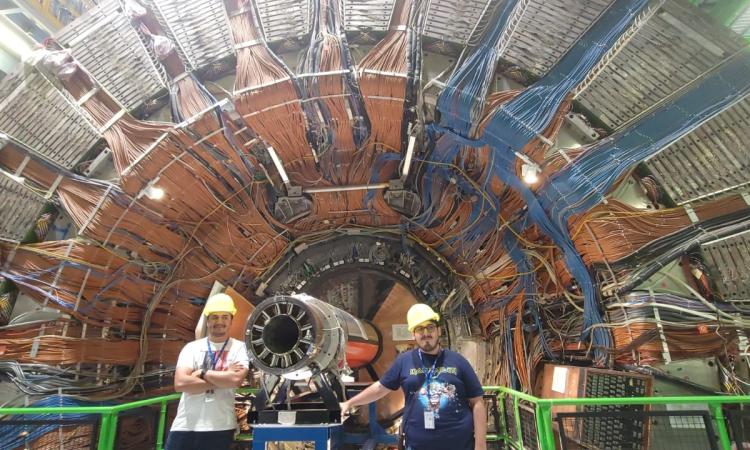 Estudiantes de Física participan en programa de verano 2023 del CERN