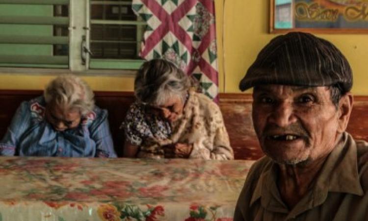 Abandono y pobreza, el precario destino del adulto mayor en Honduras