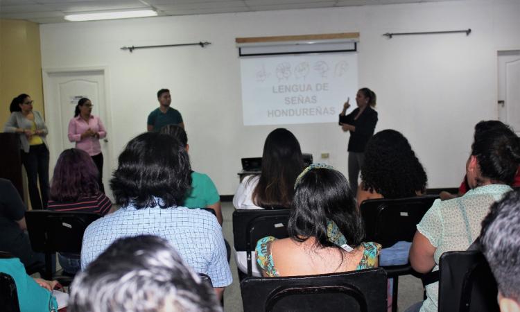 Inauguran nueva edición del curso Lengua de Señas Hondureña