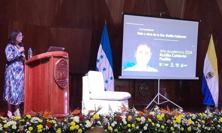 UNAH realizó conversatorio sobre la vida y obra de la doctora Rutilia Calderón Padilla
