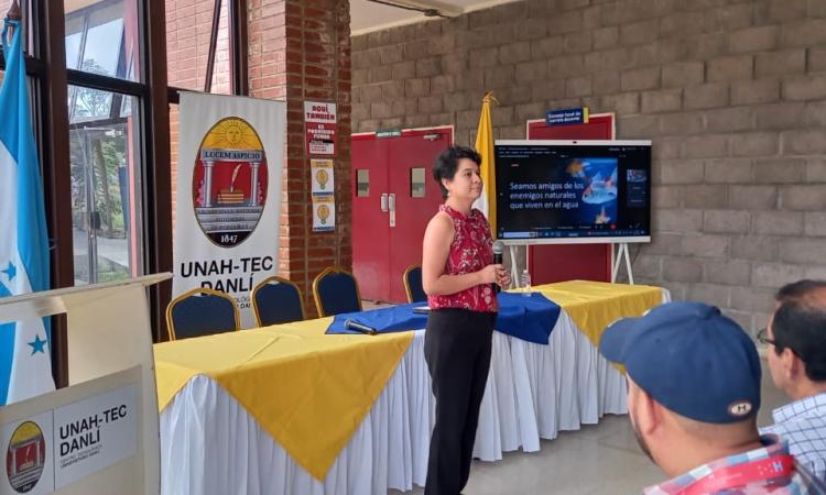 UNAH - Tec Danlí realiza jornada científica en conmemoración del Día Mundial del Agua 