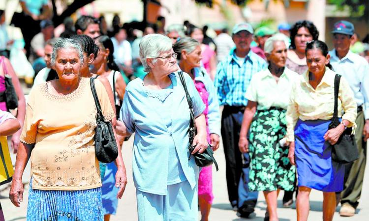 Hondureños desafían el tiempo: más de mil personas sobrepasan los 100 años de edad