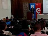 Estudiantes de las carreras de Ciencias Sociales conocen iniciativa Redpública Honduras 