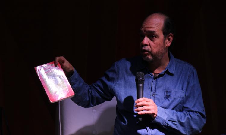   Con presentación de novela hondureña y conversatorio se inaugura la Semana de las Lenguas y Literatura
