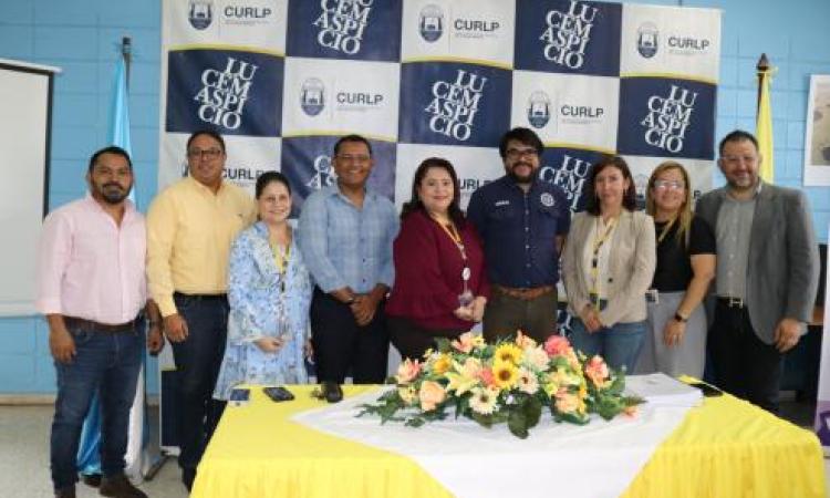 CURLP entrega proyectos de desarrollo para presentación y ejecución mediante Congreso Nacional