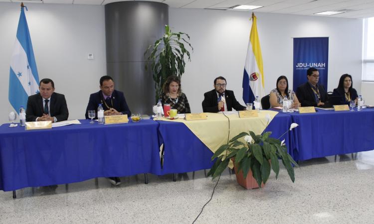 Postulantes al cargo de director de UNAH-Tec Danlí presentaron sus planes de trabajo ante la JDU