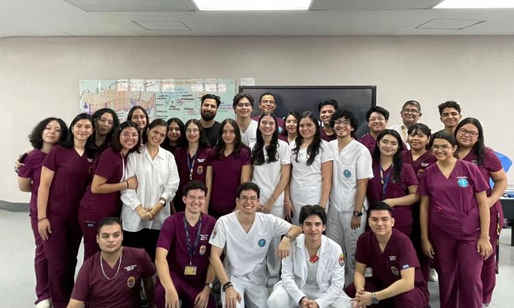 Estudiantes de Medicina de Ciudad Universitaria comparten experiencias metodológicas en UNAH-VS 