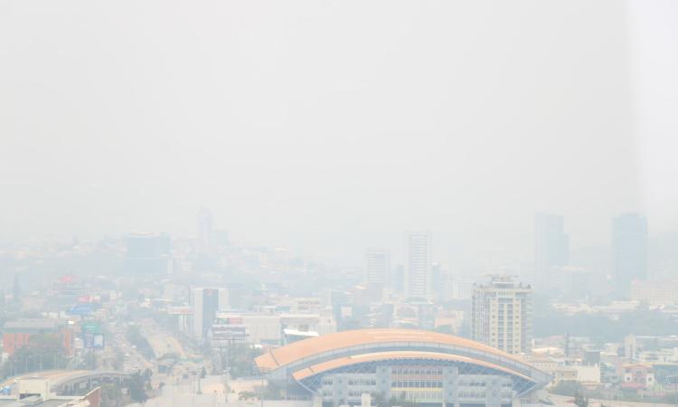 Centox-UNAH advierte sobre impacto en la salud por bruma en la capital